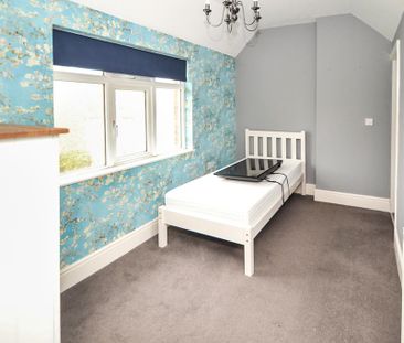 1 bedroom in a house share to rent - Photo 2