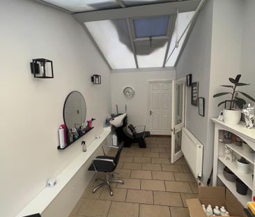 3 bedroom semi-detached house to rent - Photo 5