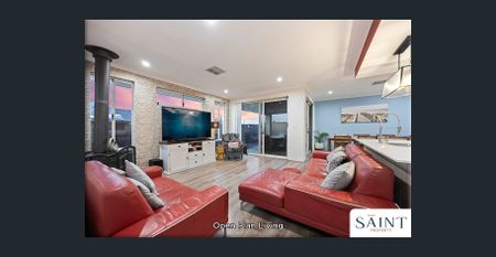 Stunning Family Home - Photo 2