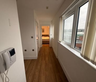 2 bedroom flat to rent - Photo 4