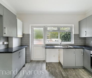 Saxon Avenue - Photo 5
