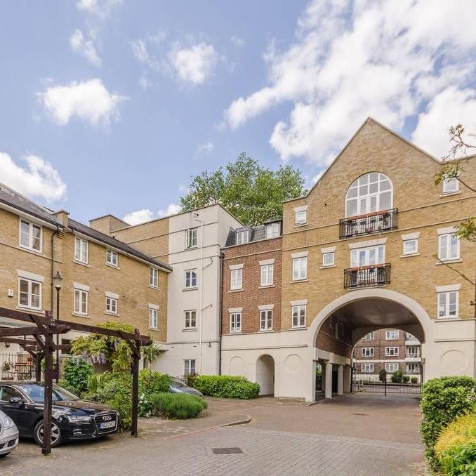 4 Bed Town House | £1,035 pw - Photo 2