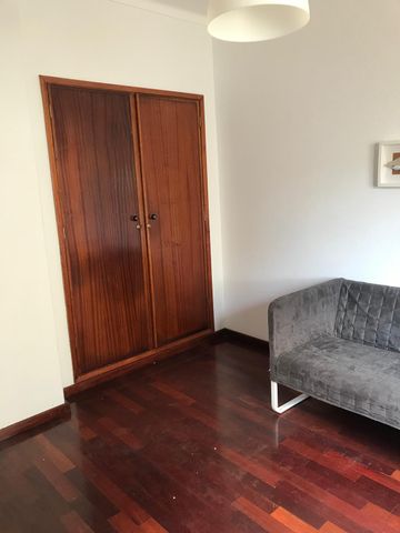 Apartamento T3 Praia da Barra, com cozinha equipada e parcialmente mobilado. Visite! - Photo 2