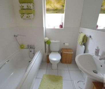 2 bedroom semi-detached house to rent - Photo 5