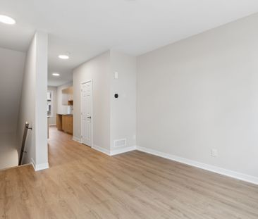 For Lease - 804 Utopie Private, Orleans - Convent Glen and Area, On... - Photo 2
