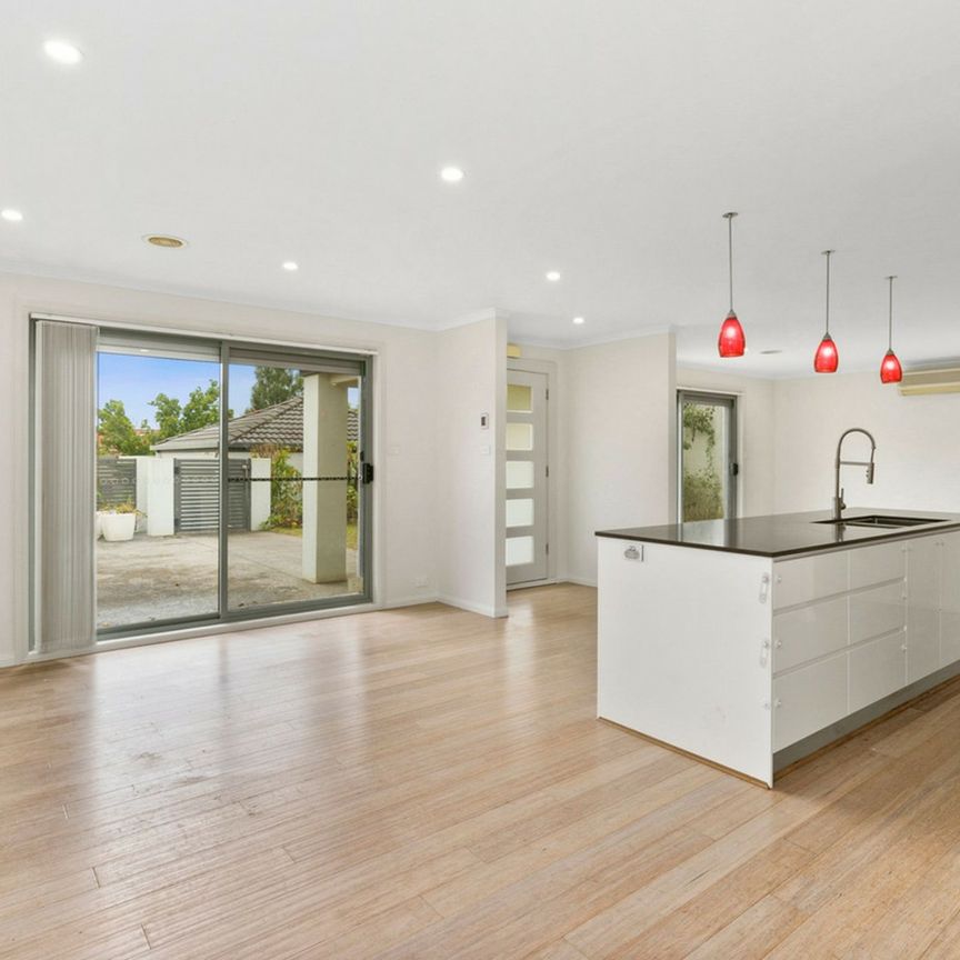 Family Home In Heart Of Bruce - Photo 1