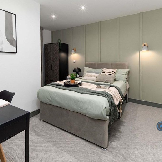 1 bedroom in a house share to rent - Photo 1