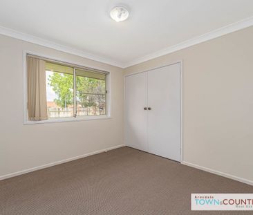 FRESHLY RENOVATED DELIGHT- WONT LAST LONG! - Photo 4