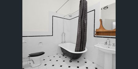 105 Burlington Street, Crows Nest NSW 2065 - House For Rent | Domain - Photo 4