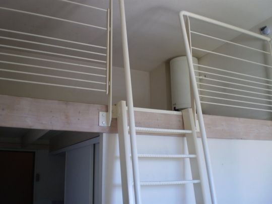 Location Appartement 1 pièce 15m² - Photo 1