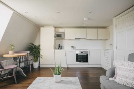 George Street - Photo 4