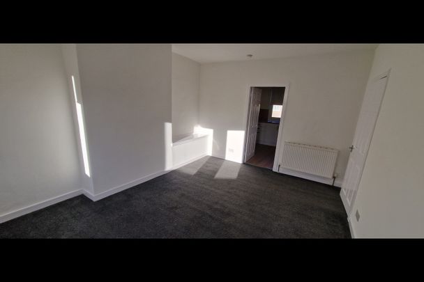 2 Bed Flat, Liberton Street, G33 - Photo 1