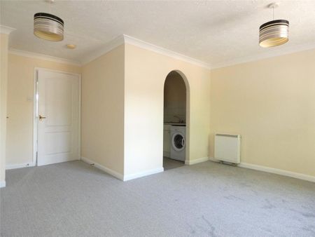 1 bedroom apartment to rent - Photo 2