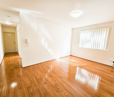 Convenient Location - Photo 1