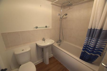 2 Bedroom Terraced To Let - Photo 5