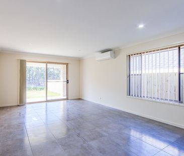 4 Bedroom Home In Highlands Estate! - Photo 2