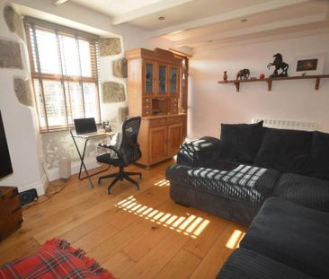 3 bedroom terraced house to rent - Photo 2