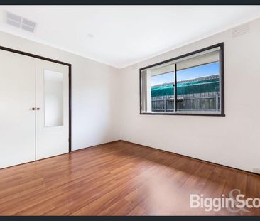 Ready to Move In – 2 Bedroom Villa Unit! - Photo 1