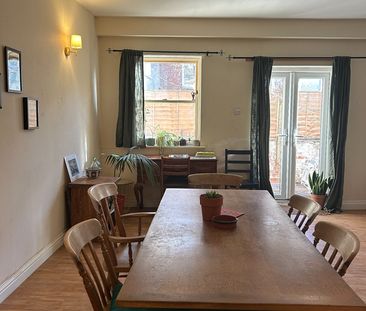 Room in a Shared House, The Mont, BS6 - Photo 3