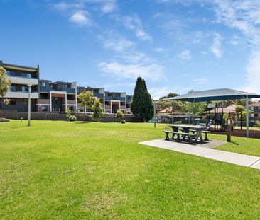 Sleek Two Bedroom Residence With A Private Courtyard - Photo 1