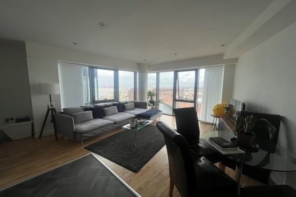 Alexandra Tower, Princes Parade, L3 - Photo 1
