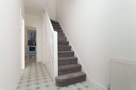 Recently refurbished, four bedroom terraced house in a great location. - Photo 4