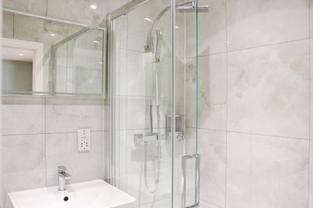 Seacourt Road, Langley - Photo 4