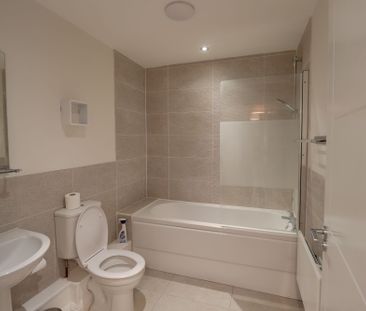 2 bed apartment to rent in St. Georges Parkway, Stafford, ST16 - Photo 6