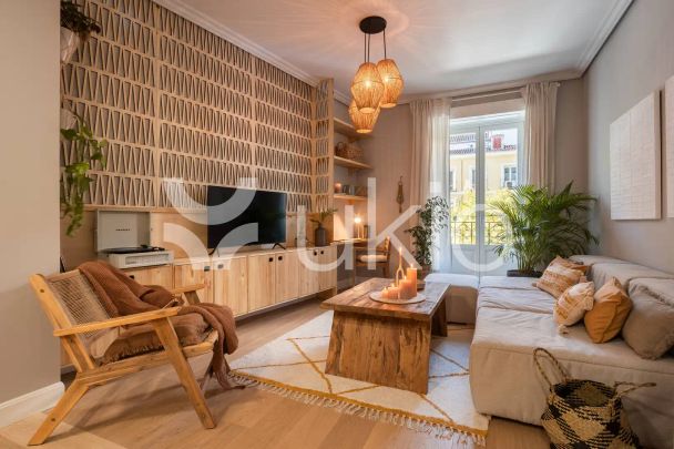 Apartamento de alquiler en Calle de Santa Engracia, Almagro - Photo 1