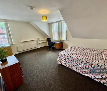 6 bedroom semi-detached house to rent - Photo 4