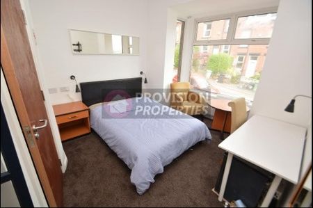 5 Bedroom Houses to Rent in Leeds - Photo 4