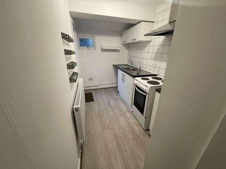 Kingarth Street, Cardiff, CF24 - Photo 4