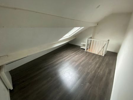 Location Appartement 1 pièce 25m² LILLE 59000 - Photo 5