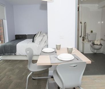 Studio to rent - Photo 1