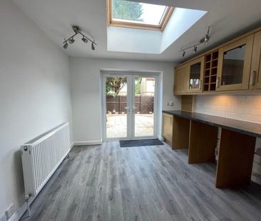 Worle, Weston-super-Mare, North Somerset - Photo 3