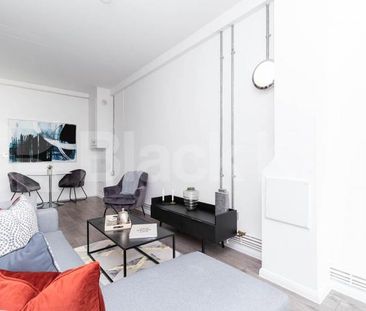 Spacious Live/work warehouse conversion in the trendy Dalston - Photo 4