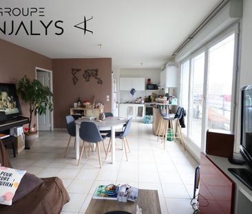 Location Appartement 3 pièces 62m² LYON 8ème - Photo 2