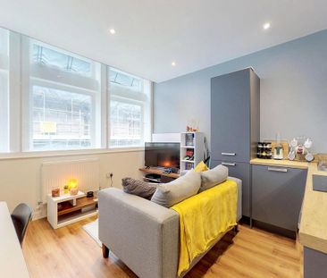 2 bedroom apartment to rent - Photo 4