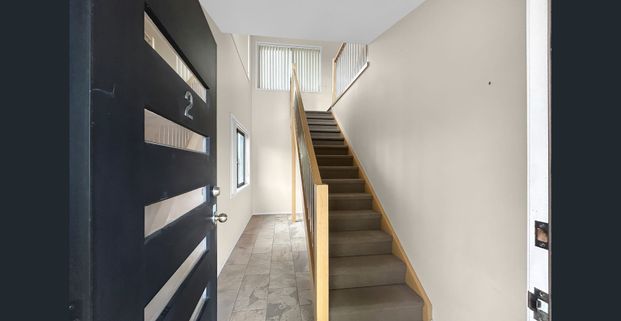 ✨ Unfurnished Townhouse with Expansive Bushland Views ✨ - Photo 1