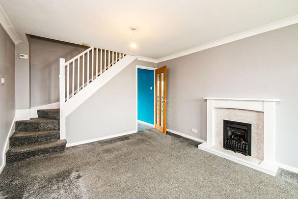 2 bedroom terraced house to rent - Photo 1