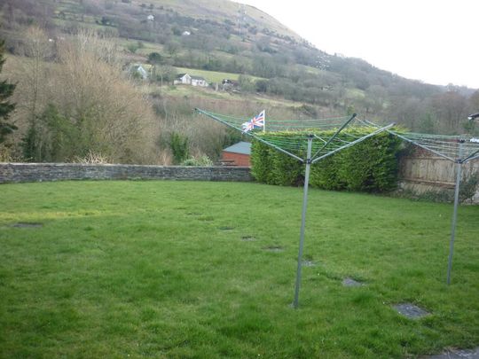 2 bedroom semi-detached house to rent - Photo 1