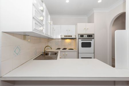 Neat Villa close to Warners Bay Village & foreshore - Photo 3