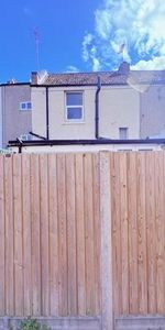 1 bedroom cottage to rent - Photo 4
