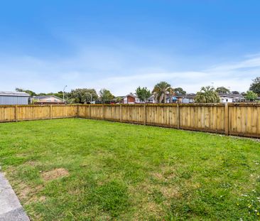 Spacious Fully Renovated Unit - Photo 6