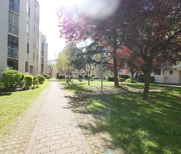 Location Appartement 3 pièces 86m² - Photo 3