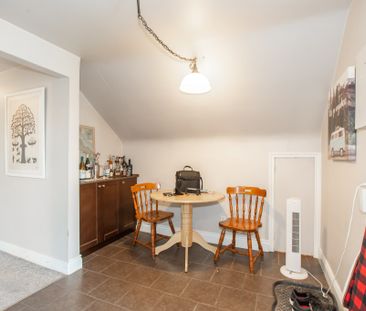 62 Garet St, St. Catharines - All Inclusive 1 Bed + Den Apartment - Photo 1