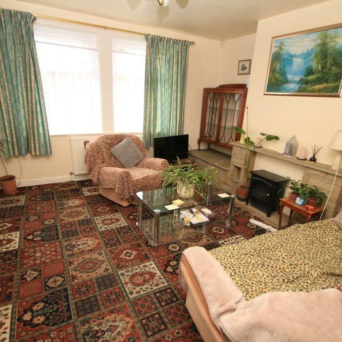 2 bedroom semi-detached house to rent - Photo 1