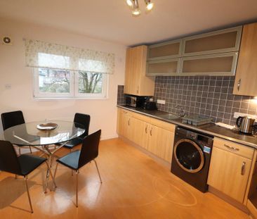 2 bedroom flat to rent - Photo 3