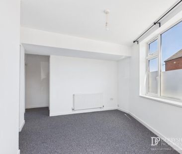 2 Bedroom Flat - Photo 4
