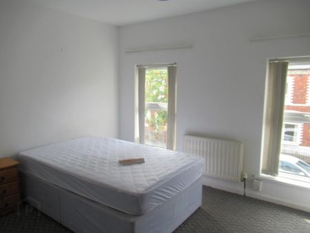 10 Palestine Street, Belfast, BT7 1QJ - Photo 2